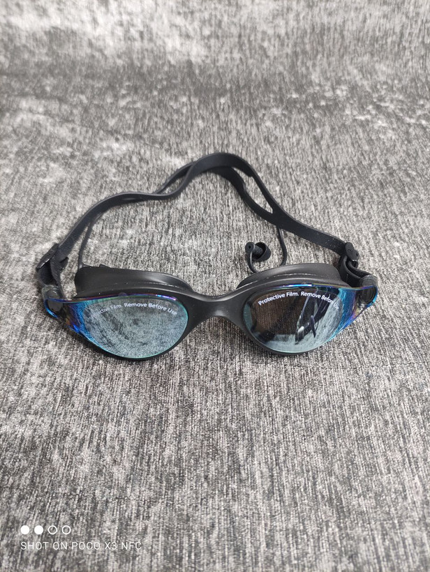 عینک شنا گوشگیر دار |وارداتی|برند اسپیدو speedo